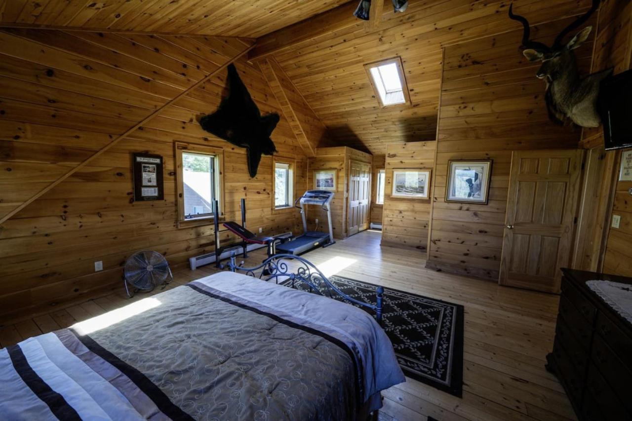 Holiday home 5br Luxurious Mountain Escape Forksville